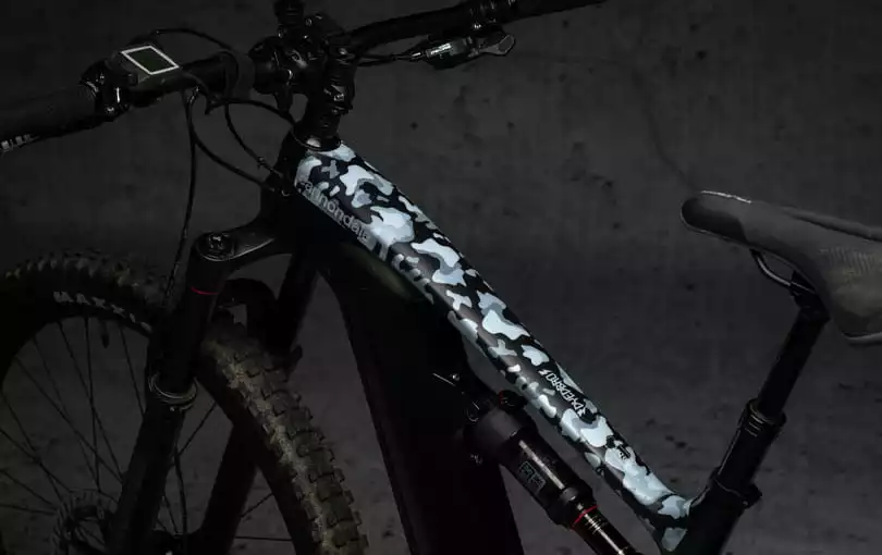 Dyedbro E-bike Frame Beschermingskit Camo - Mat Wit - Afbeelding 2